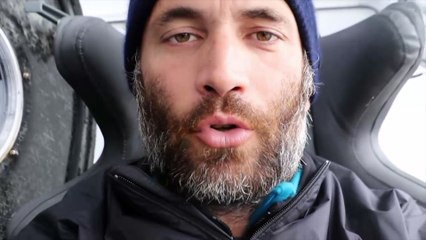 J37 : Fabrice Amedeo va devoir grimper au mât / Vendée Globe