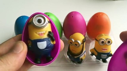 Les minions dans des oeufs surprise