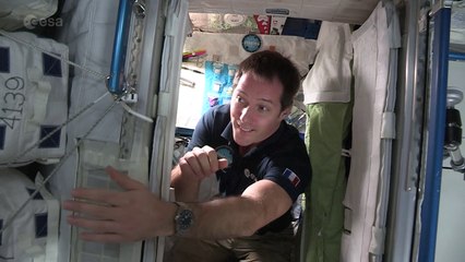 Thomas Pesquet’s space bedroom (French)