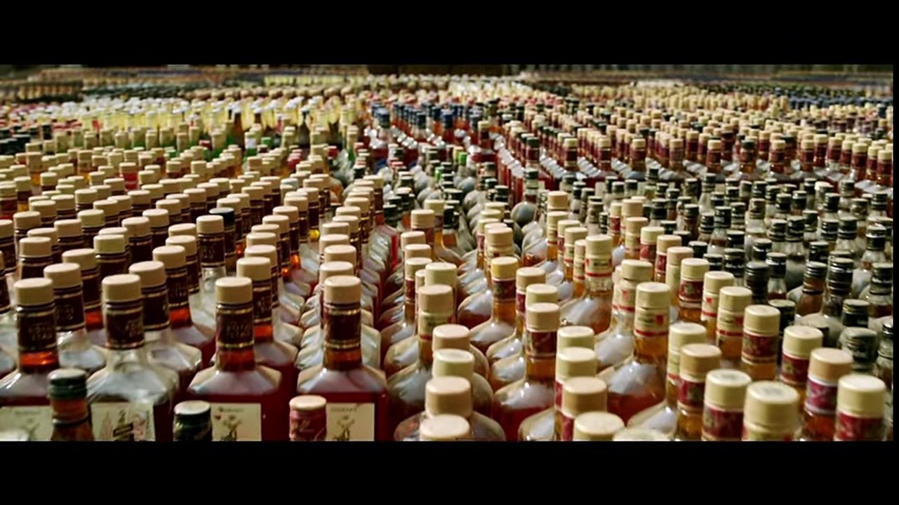 Shah Rukh Khan In & As Raees - Trailer - Releasing 25 Jan -