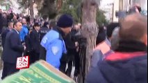 Şehit cenazesinde CHP çelengini parçaladılar | En Son Haber