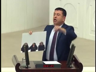 Veli Ağbaba Meclise Üç Maymun Resmiyle Geldi Akp'li Millet Vekilleri Çıldırdı