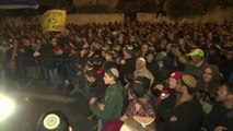 Cientos de colonos judíos piden a Netanyahu en Jerusalén que suspenda la evacuación de Amoná