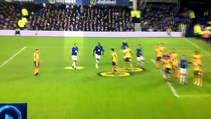 Ozil surreal no canto que dá o golo do Everton