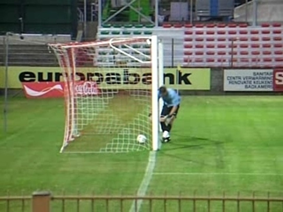 Le tir du penalty pour Ostende