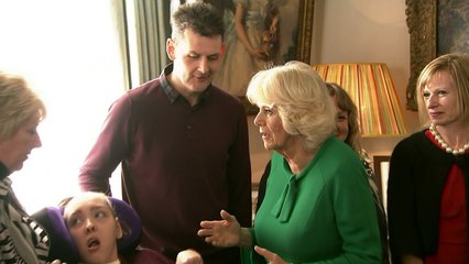 Children help Camilla decorate Clarence House Christmas tree