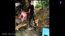 Coba Anda Tidak Tertawa Ketika Menonton Video Ini