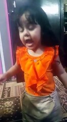 Choti Bachi Ne Apni Mumma Ki Baaten Phuppo Ko Bataadi