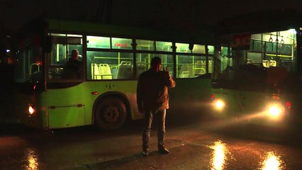 Alep: des bus sur le qui-vive pour évacuer les rebelles