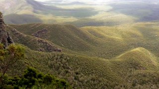 TRAVEL AUSTRALIA _ STIRLING RANGES Vlog 21 - Climbing 'Bluff  P1