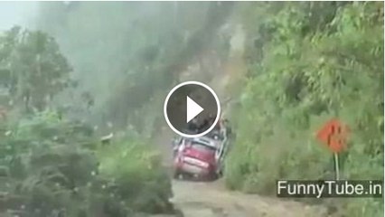 kabi ap nain esi bus par safar kiaya