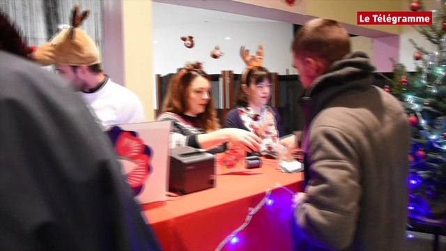 Vieilles Charrues. Foule à Carhaix pour l'ouverture de la billetterie