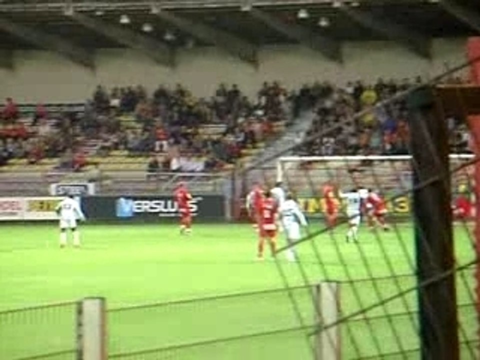 Premier but signé Moussa sur coup franc de Steve