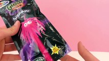 Roze monster Squidgy geeft licht in het donker! | Glow in the Dark – Grafix | Demo