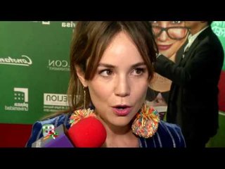 ¿Qué mensaje quiere transmitir Camila Sodi con tantos colores?