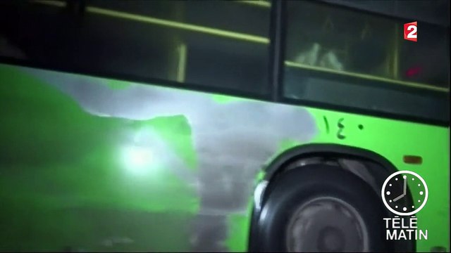 Syrie : après les bombes, l'évacuation des civils à Alep