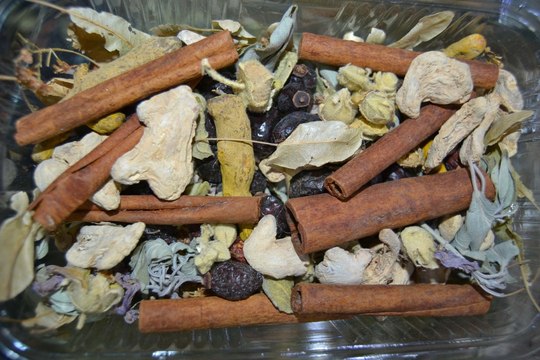 Kışın gelmesiyle aktarlara ilgi arttı