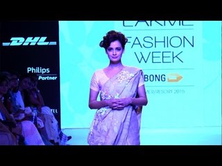 Full Video - Dia Mirza Walks At Lakme Fashion Week 2015 Day 2