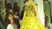 زواج حفيدة صدام حسين ساره بنت حلا صدام والعريس يزن فستانها من الذهب وتاجها الماس
