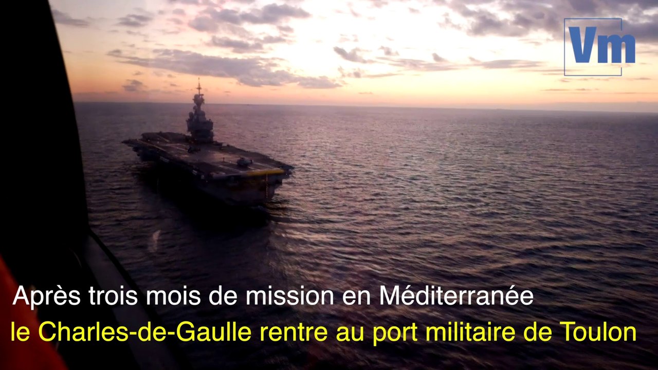 Arrivée du porte-avions Charles-de-Gaulle à Toulon