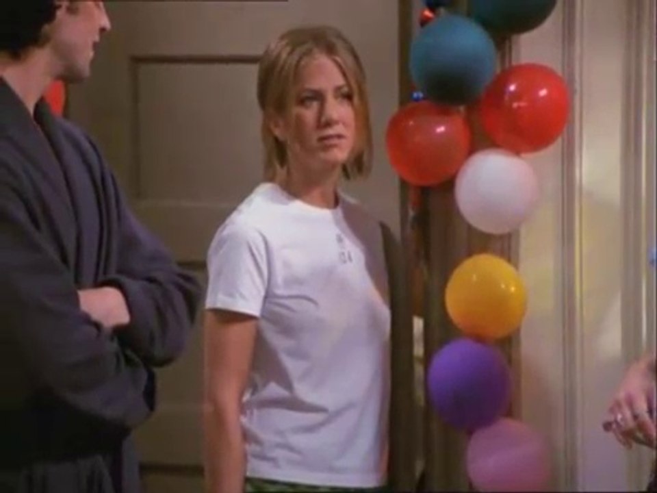 Joyeux anniversaire ma ptite Elo. Bref on a des choses à fêter va falloir prendre rdv...