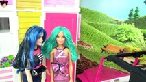 Barbie Se Maquilla y se Pinta el Cabello - Barbie Moda Dia y Noche - Juguetes de Titi