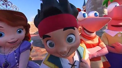 Behind the Scenes   140-Disney-Character  Ultimate Tweet