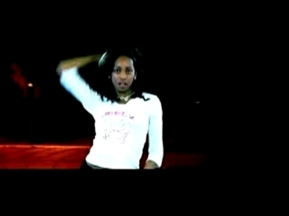 Teaser "LONG TIME COMIN"