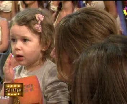 Paula en Este es el Show 4 (nota Pedro y OLI) - 14 de Diciembre