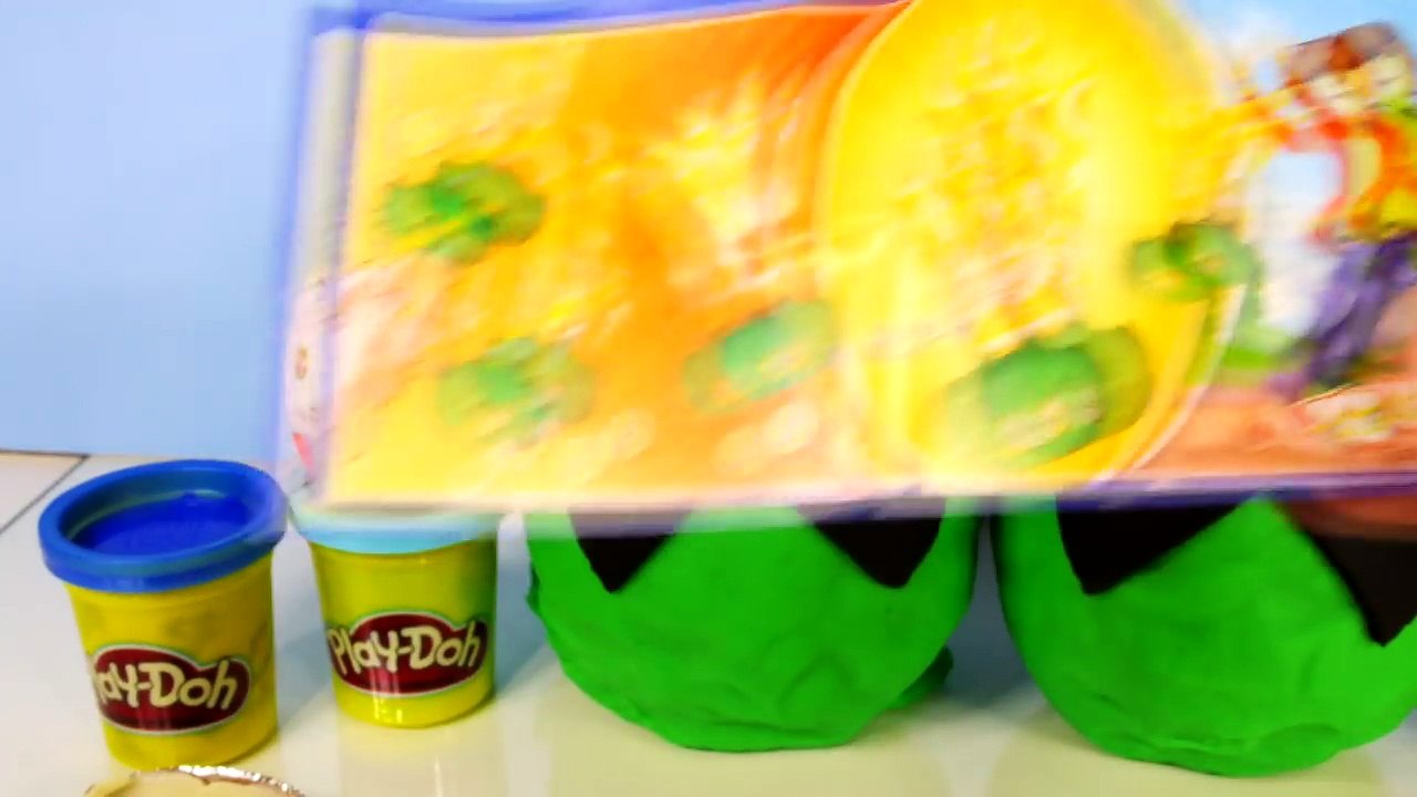 Play Doh Ben 10 Omniverse Giant Kinder Surprise Eggs Play-Doh Ben Ten Cartoon Toys