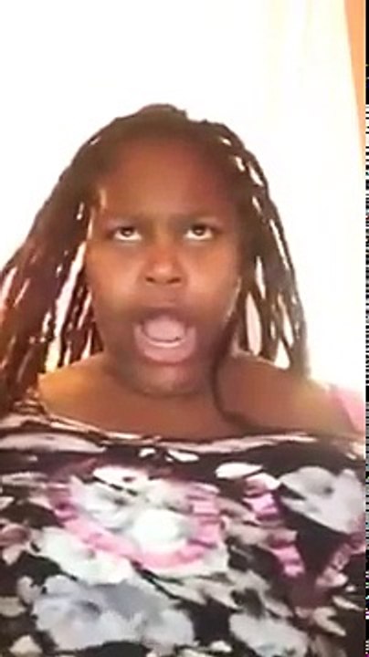 Sia - Chandelier Cover Awesome Fail
