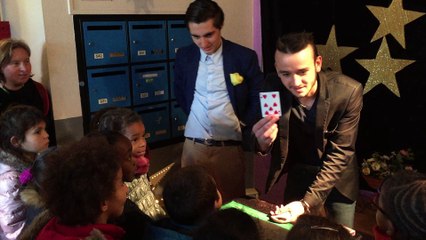 Des artistes pour le Noël de la Grand Font: le tour de magie