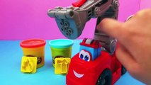 Play Doh auto - Nieuwe demo van de brandweerwagen Boomer van Hasbro - Diggin Riggs Fire Truck Chuck