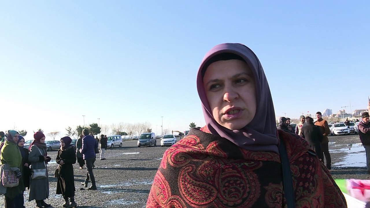 Convoy de ayuda humanitaria parte de Turquía rumbo a Siria