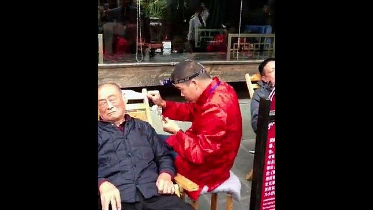 Chinese Ear Cleaning (149) Street Ear Cleaning Relaxation and Stress Relief