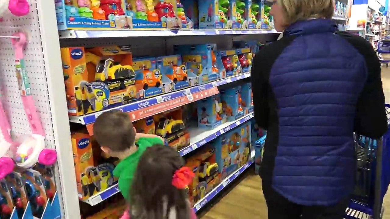 Toys R Us CHRISTMAS TOY HUNT | Toys For Tots | Kinder Playtime