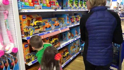 Toys R Us CHRISTMAS TOY HUNT | Toys For Tots | Kinder Playtime