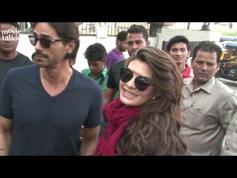 Arjun Rampal And Jacqueline Fernandez Promote ‘Roy’ At Reliance Digital