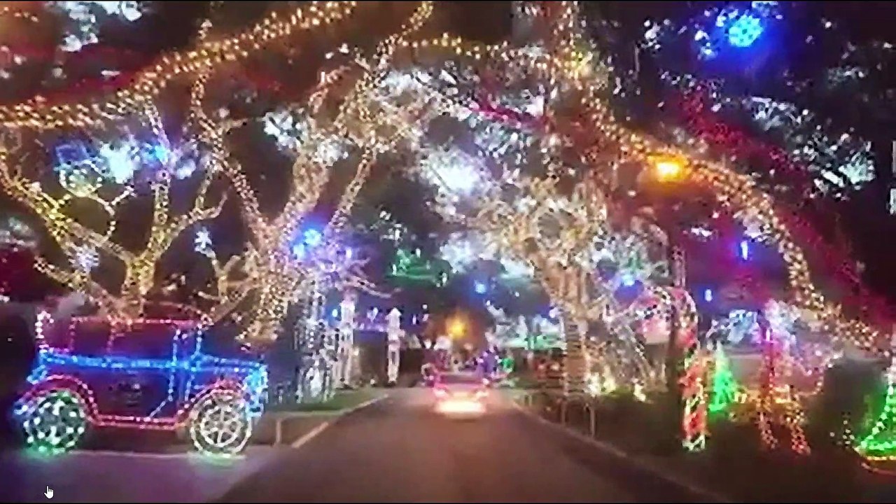QUE HERMOSOS LUZES NAVIDENAS EN EL BARRIO