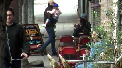 Ryan Gosling avec sa petite fille Esmeralda