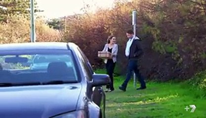 Home and Away 6577 15th December 2016 Part 2/2