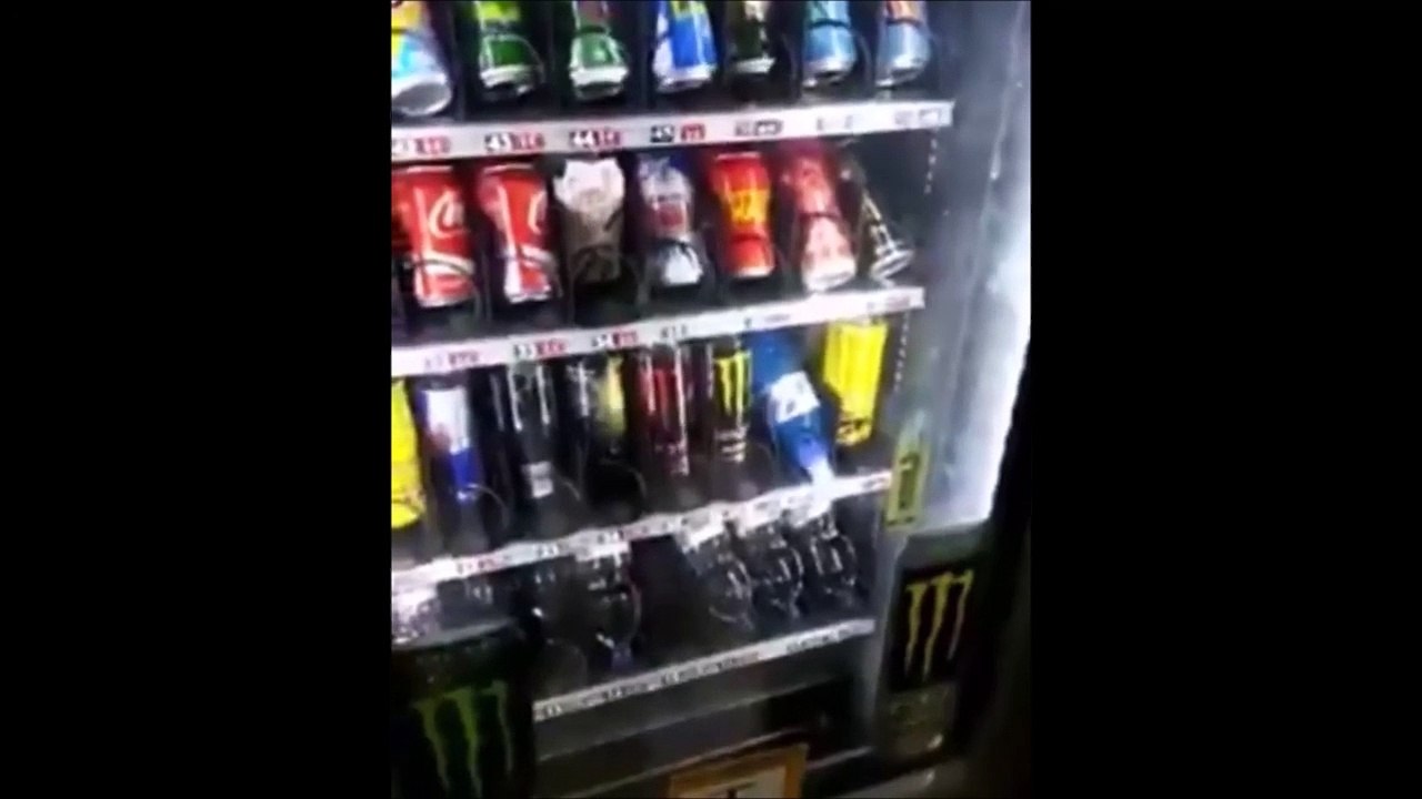 Le gars le plus malchanceux au monde - Fail au distributeur de canettes