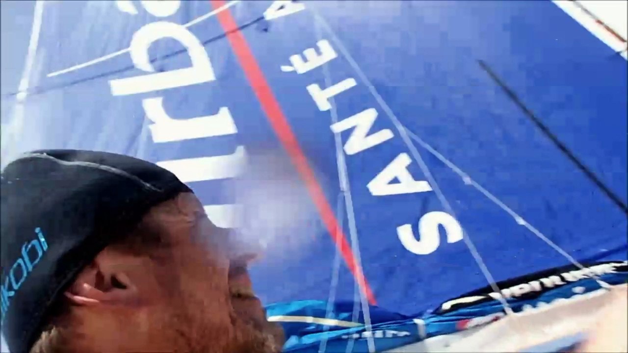 J38 : Jean Pierre Dick dans le détroit de Bass / Vendée Globe