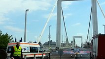 Stunt plane takes off from Erzsébet Bridge in Budapest