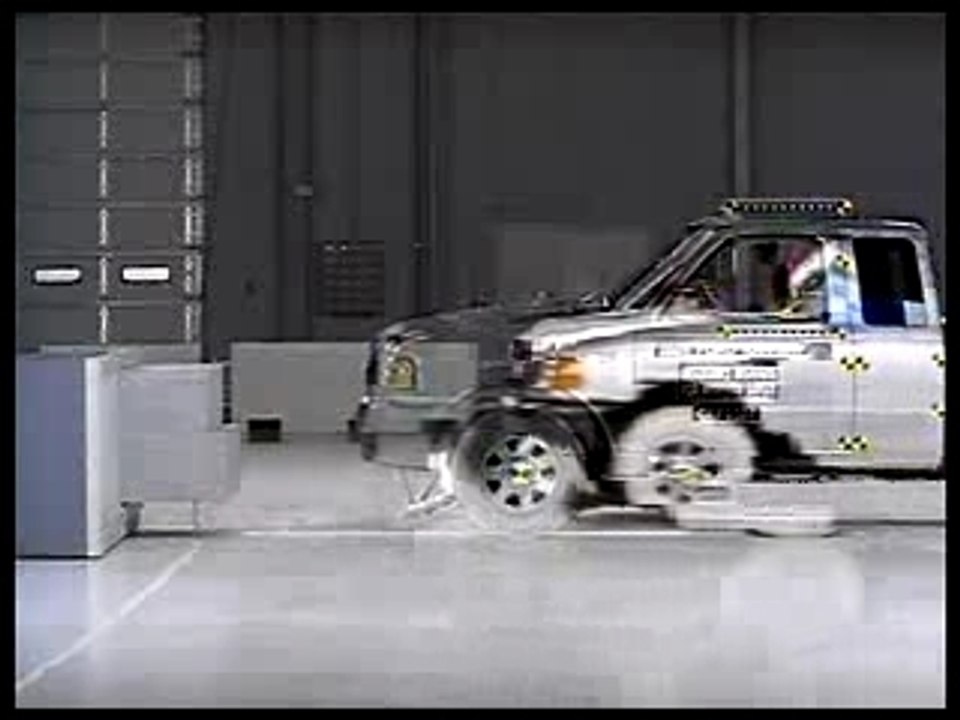 Ford Ranger crash test 2005