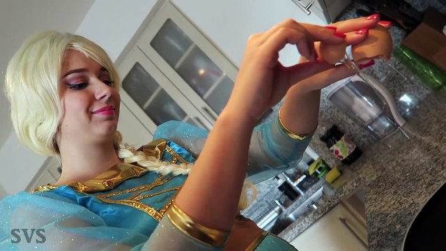 NỮ HOÀNG BĂNG GIÁ FROZEN ELSA vs NGƯỜI NHỆN SPIDERMAN | Elsa đáng sợ tấn công người nhện