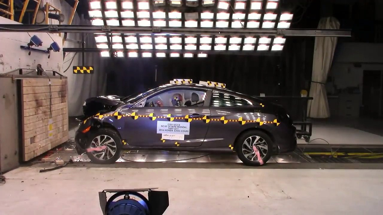 BREAKING NEWS! The 2016 Honda Civic 2 door, 4 door & 2017 Civic Hatchback all just received a 5 STAR safety rating from #NHTSA video edited by me using NHTSA footage