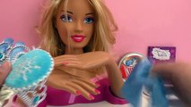 Barbie als Eiskönigin Frozen Elsa mit Kleid aus Intelligenter Knete | Violetta Schmink Pop-up Stage