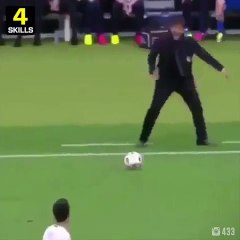 Video : Selebrasi dan ekspresi unik pelatih Antonio Conte