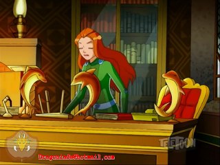 Totally Spies- Alex into Dolphin